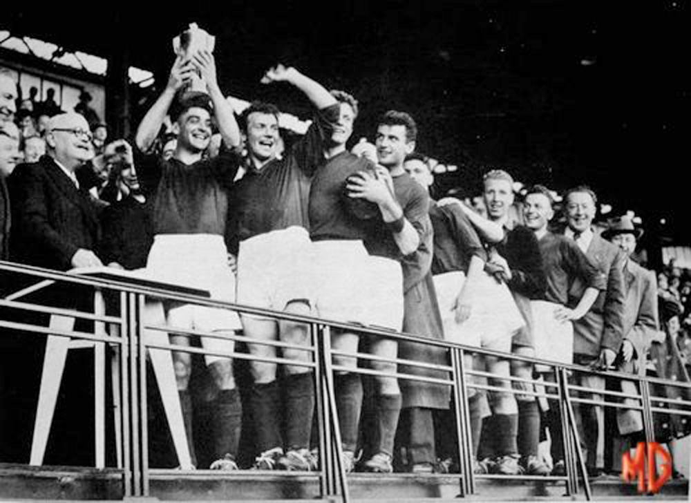 Les Rouches du Standard vainqueurs de la Coupe de Belgique 1954